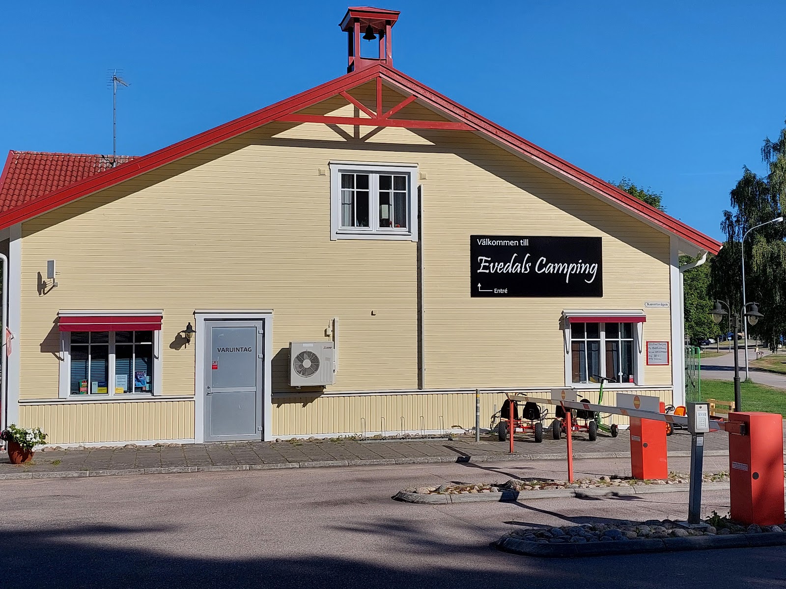 Bergets Vandrarhem & Camping